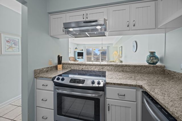 7000 Palmetto Boulevard 4d, Isle Of Palms, SC 29451