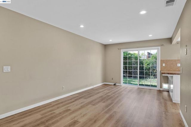 39052 Levi St, Newark, CA 94560