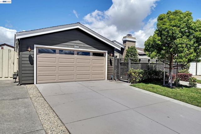 39052 Levi St, Newark, CA 94560