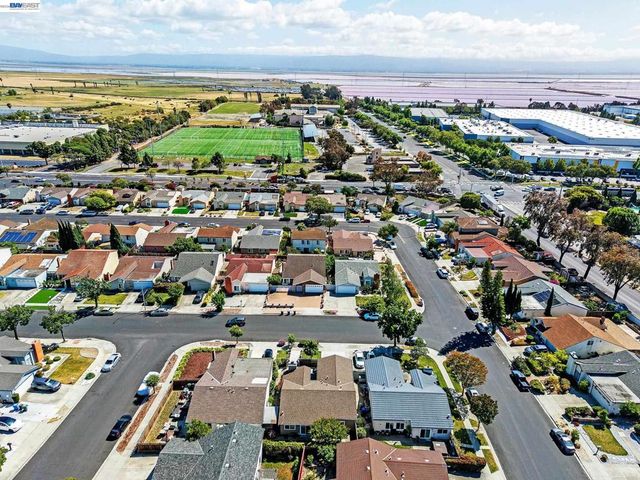 39052 Levi St, Newark, CA 94560