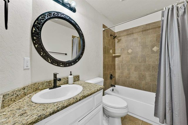 408 N Mountain Meadow Dr, Cache, OK 73527