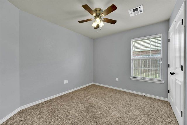 408 N Mountain Meadow Dr, Cache, OK 73527