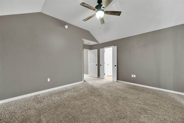 408 N Mountain Meadow Dr, Cache, OK 73527