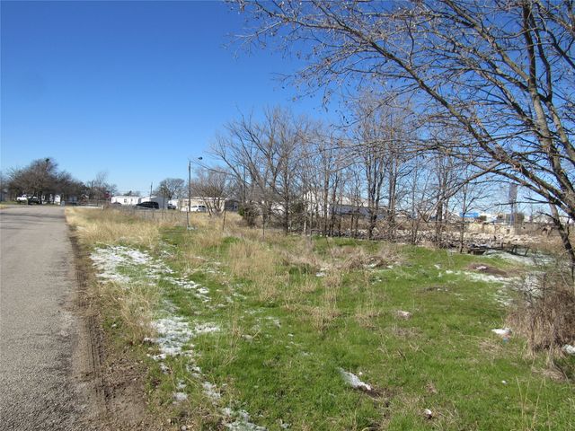 207 Newell Drive, Hudson Oaks, TX 76087