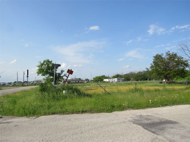 207 Newell Drive, Hudson Oaks, TX 76087