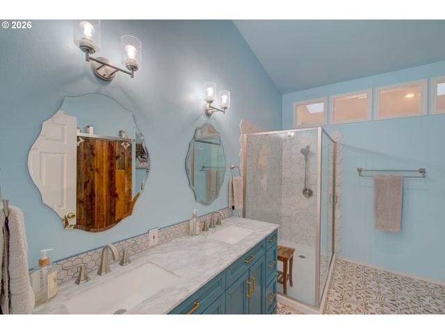 17695 OCEAN Blvd, Rockaway Beach, OR 97136