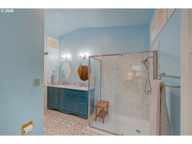 17695 OCEAN Blvd, Rockaway Beach, OR 97136