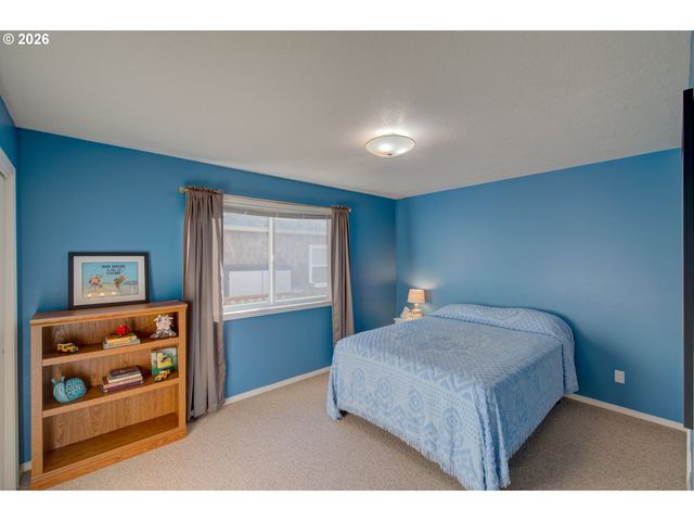 17695 OCEAN Blvd, Rockaway Beach, OR 97136