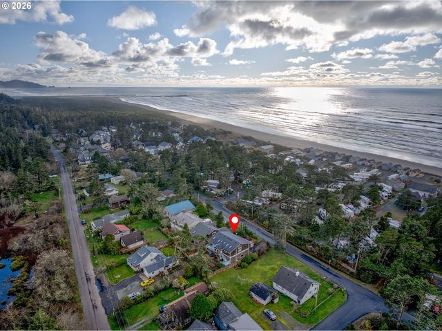 17695 OCEAN Blvd, Rockaway Beach, OR 97136