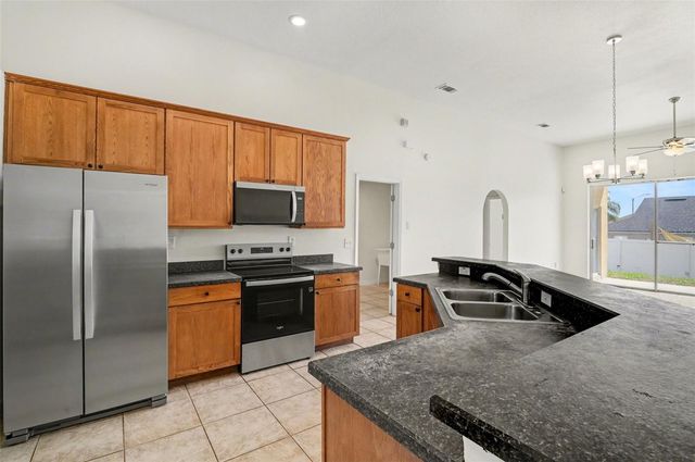 2395 KEY AVENUE, Sanford, FL 32771