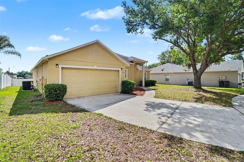 Image 3 of property listing at 2395 KEY AVENUE, Sanford, FL 32771