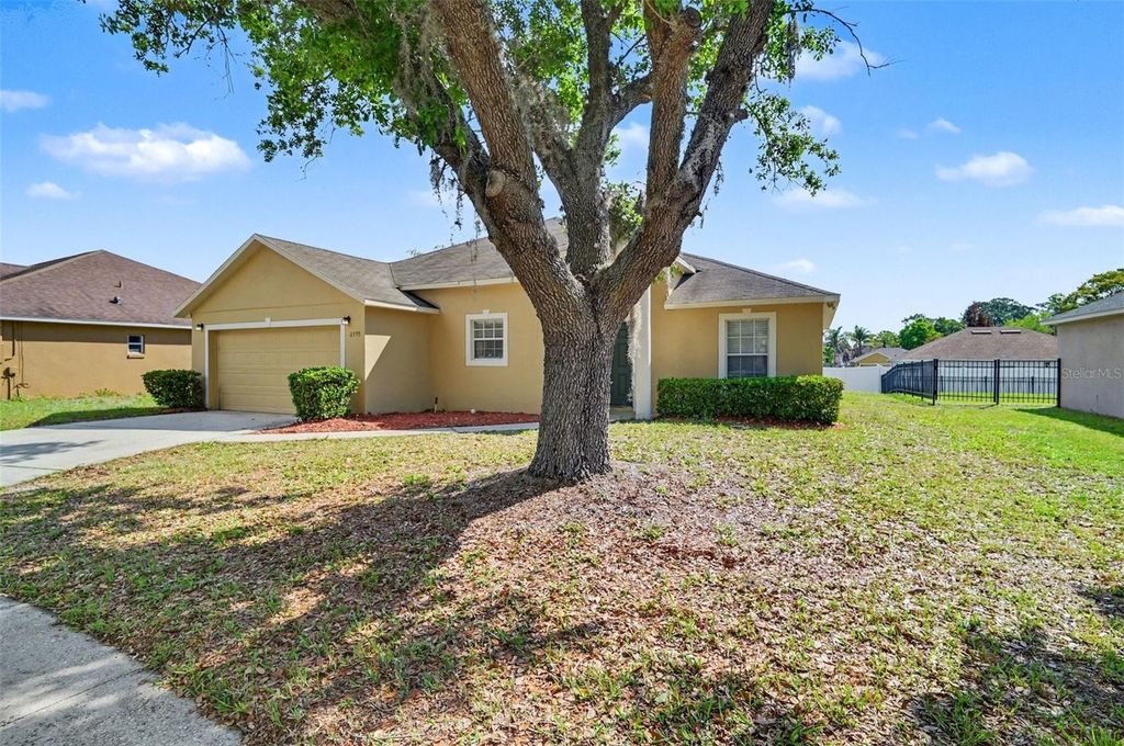 Image 4 of property listing at 2395 KEY AVENUE, Sanford, FL 32771