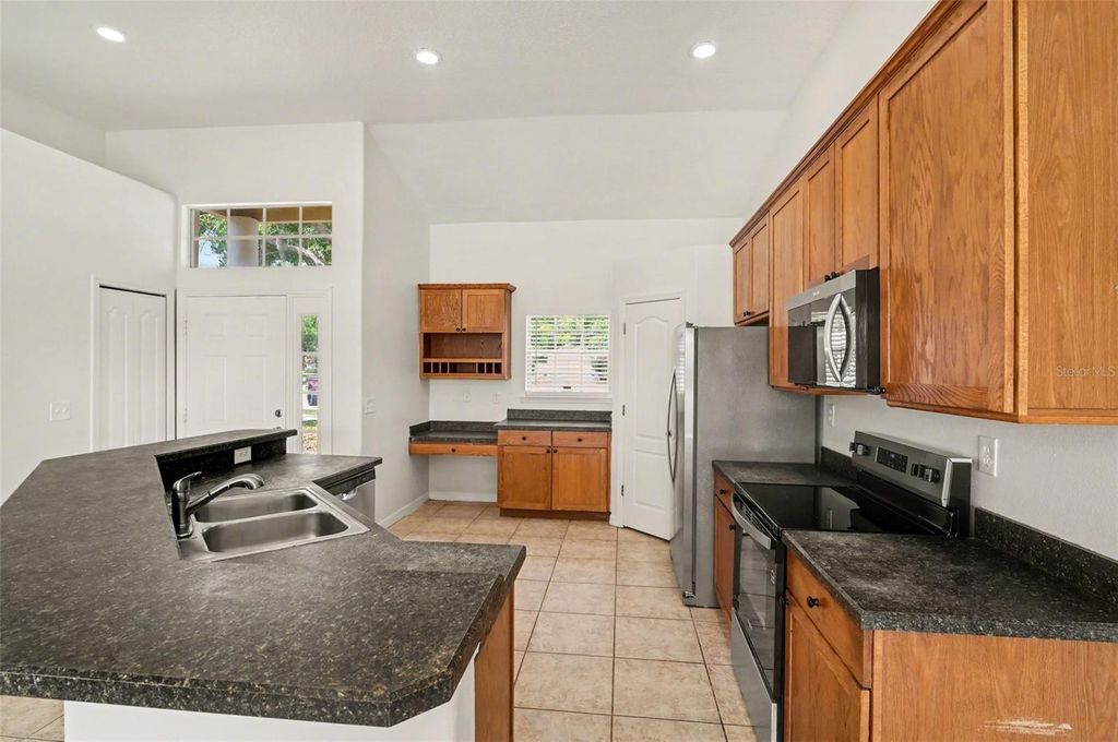 Image 10 of property listing at 2395 KEY AVENUE, Sanford, FL 32771