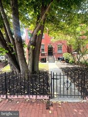 729 MASSACHUSETTS AVE NE, Washington, DC 20002