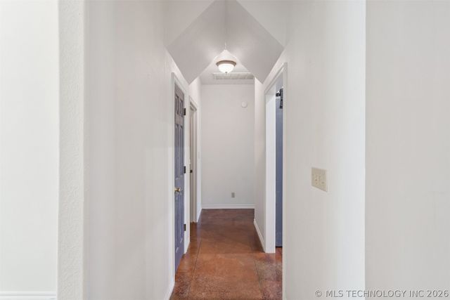 8037 Vintage Trace Drive, Claremore, OK 74019