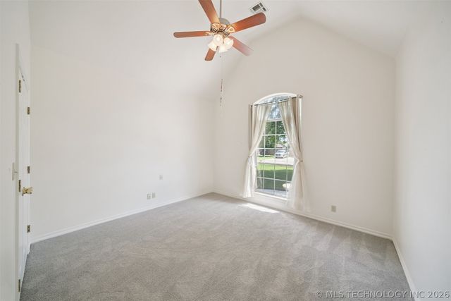 8037 Vintage Trace Drive, Claremore, OK 74019