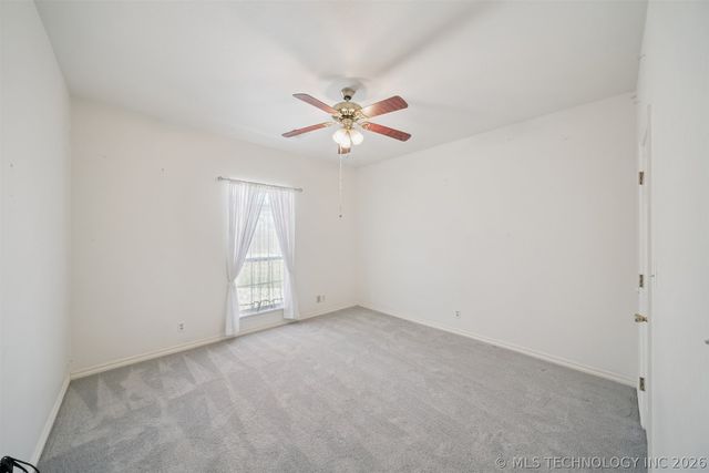 8037 Vintage Trace Drive, Claremore, OK 74019