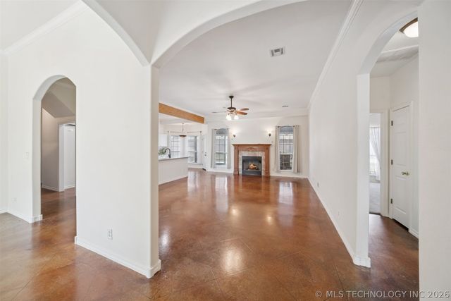 8037 Vintage Trace Drive, Claremore, OK 74019