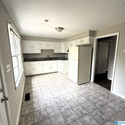 400 E 4TH STREET, Sylacauga, AL 35150