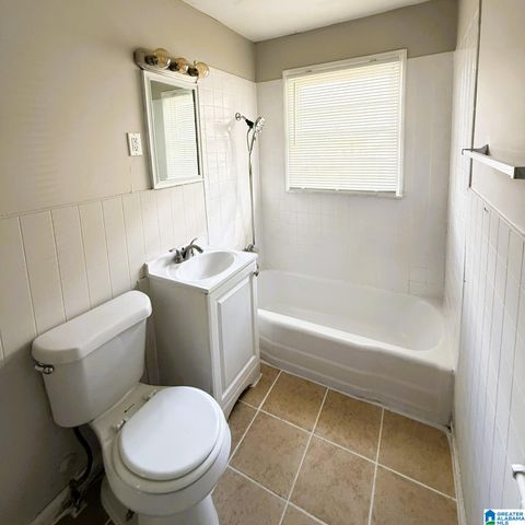 400 E 4TH STREET, Sylacauga, AL 35150