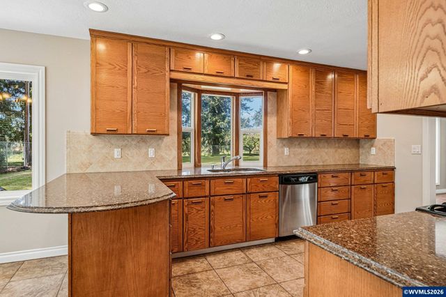 4135 Rivercrest Dr N, Keizer, OR 97303