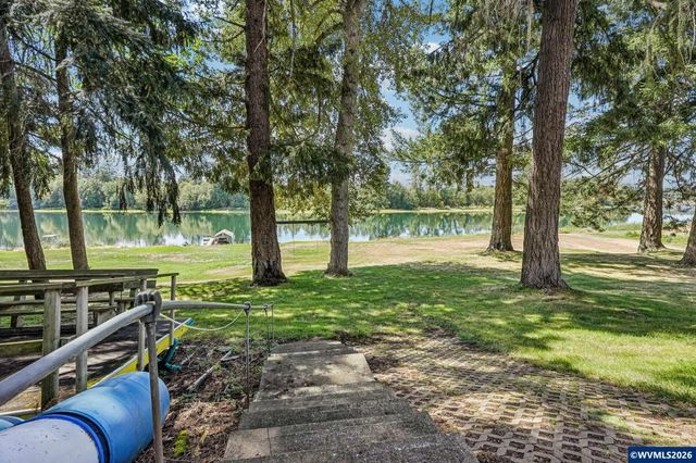 4135 Rivercrest Dr N, Keizer, OR 97303
