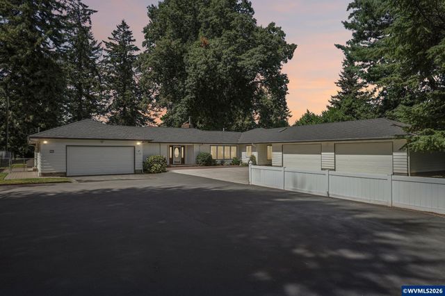 4135 Rivercrest Dr N, Keizer, OR 97303