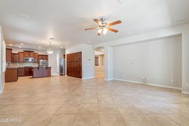 3173 E CANYON Way, Chandler, AZ 85249