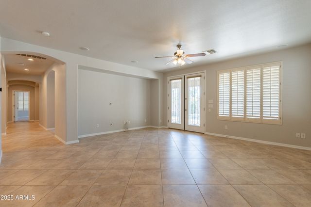 3173 E CANYON Way, Chandler, AZ 85249