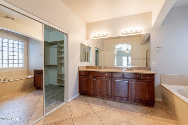 3173 E CANYON Way, Chandler, AZ 85249