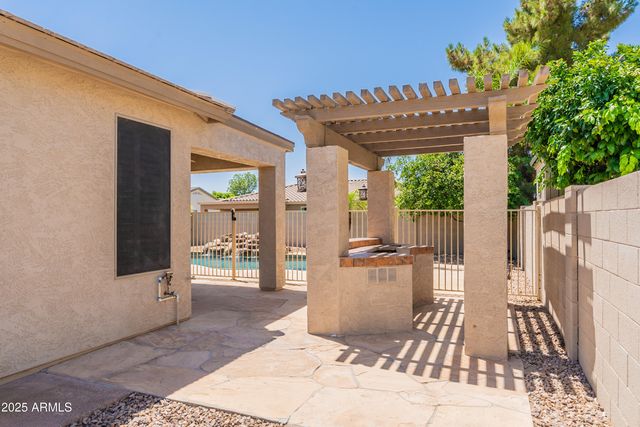 3173 E CANYON Way, Chandler, AZ 85249
