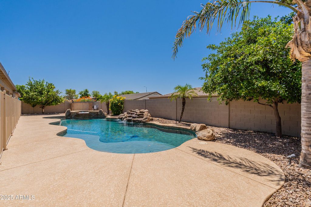 3173 E CANYON Way, Chandler, AZ 85249 — photo 4