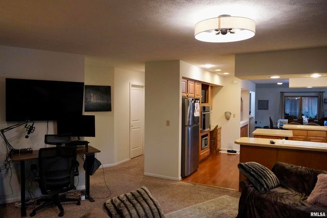 15316 LAKEPOINT Drive, Benton, IL 62812