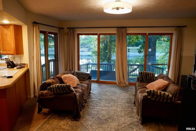 15316 LAKEPOINT Drive, Benton, IL 62812