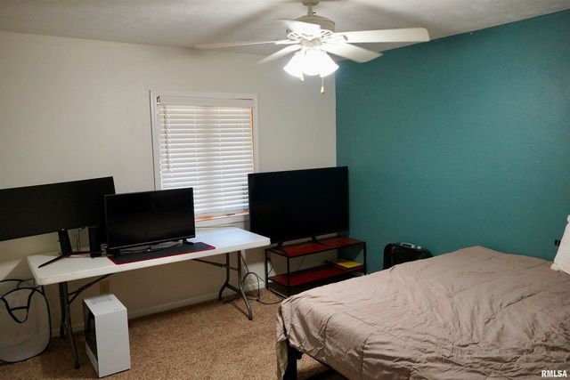 15316 LAKEPOINT Drive, Benton, IL 62812