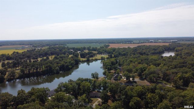 15316 LAKEPOINT Drive, Benton, IL 62812