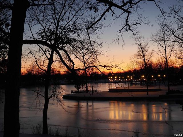 15316 LAKEPOINT Drive, Benton, IL 62812