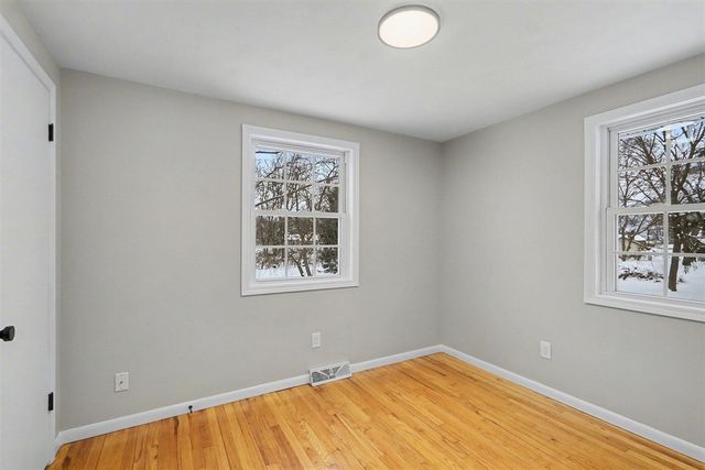 8232 Gull Manor, Richland, MI 49083