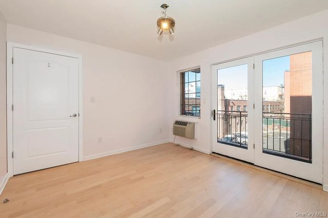 3286 41st Street 3F, Astoria, NY 11103