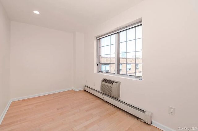 3286 41st Street 3F, Astoria, NY 11103