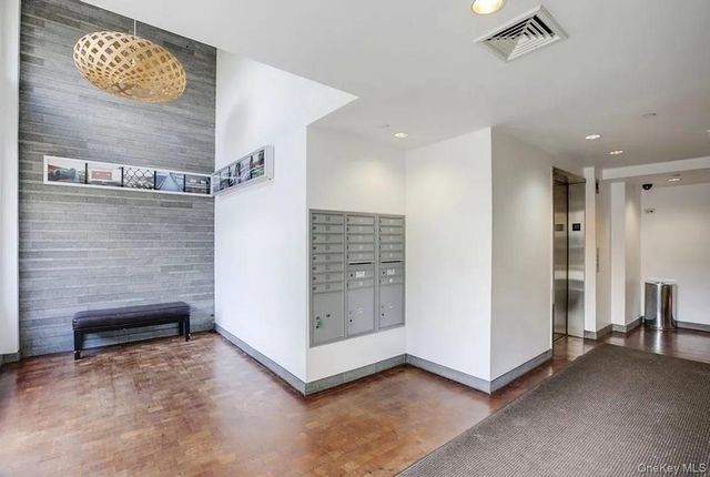 3286 41st Street 3F, Astoria, NY 11103