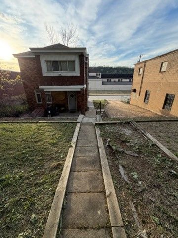 640 W 7th Avenue, West Homestead, PA 15120