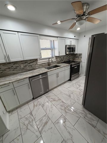 640 W 7th Avenue, West Homestead, PA 15120