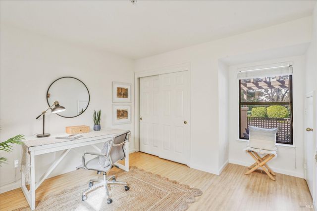 36 Fountain Grove Cir, Napa, CA 94558