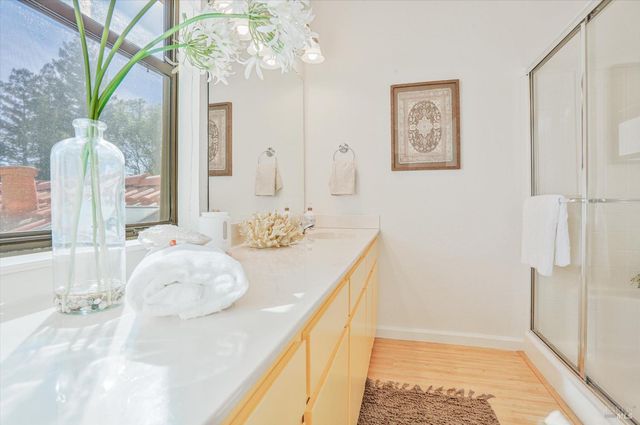 36 Fountain Grove Cir, Napa, CA 94558