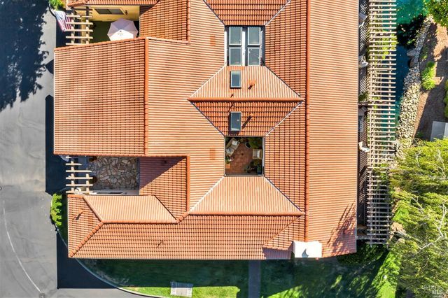 36 Fountain Grove Cir, Napa, CA 94558