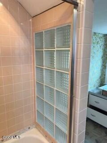 1190 Highland Park Road, Niskayuna, NY 12309