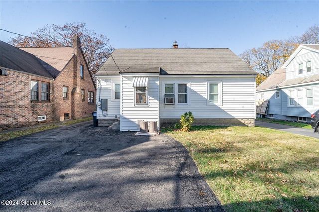 1190 Highland Park Road, Niskayuna, NY 12309