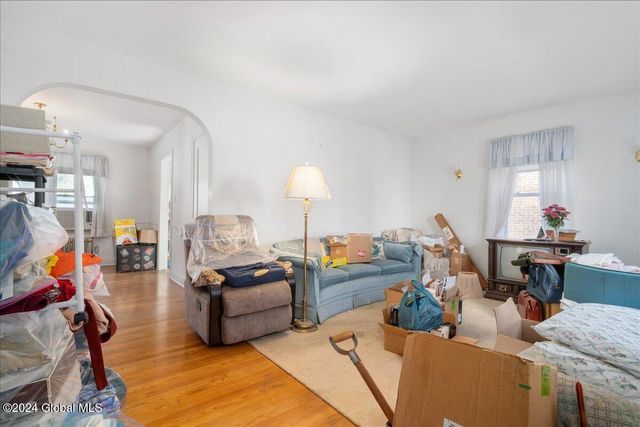 1190 Highland Park Road, Niskayuna, NY 12309