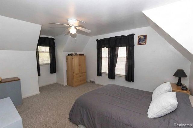 131 Dwight Avenue, Pontiac, MI 48341